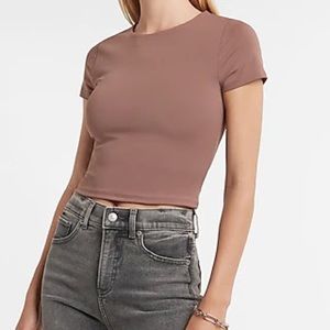 NWT: Body Contour Matte 90s Cropped Tee